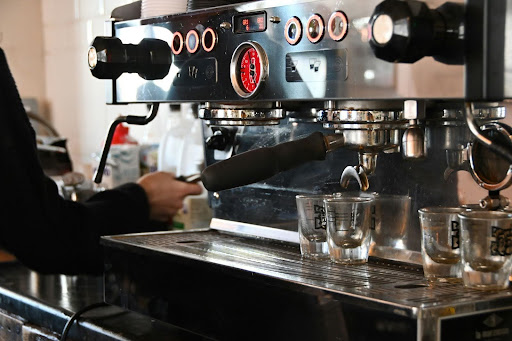 How to Choose the Right Coffee Machine for Business Use
